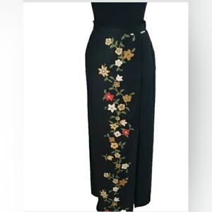 Authentic vintage Geiger Austria floral maxi skirt 38